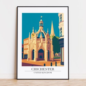 以下が含まれることがあります： イギリス、チチェスターのチチェスタークロスをスタイリッシュに描いたフレーム入りアートプリント。ベージュ、ブルー、オレンジの限定されたカラーパレットを使用。下部には「Chichester, United Kingdom」の文字。