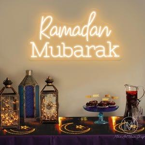 Placa de néon Ramadan Mubarak Placa de néon personalizada para feriados Eid Mubarak Luz LED Decoração para festa Ramadan Mubarak Decoração de mesa Eid Decoração de parede islâmica