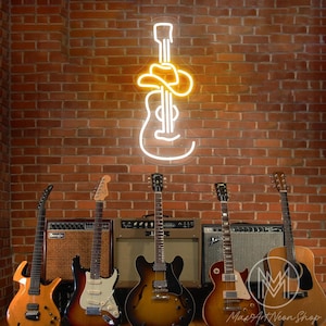 Letreiro de neon com chapéu de cowboy e guitarra, letreiros de cowboy, luz neon de guitarra de cowboy, letreiro de neon com chapéu de cowboy, decoração musical, presente para guitarrista, decoração de parede para casa com tema western