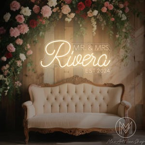 Custom Mr & Mrs Wedding Neon Sign Last Name LED Sign Wedding Backdrop Family Name Light Personalized Wedding Gifts Mr and Mrs Name Sign