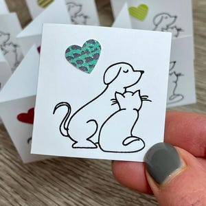 Lot de 10 mini-cartes de correspondance Love faits main (2 po. carré). Chat et chien amoureux.