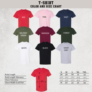 a color and size chart for a collection of T-shirts, with various color options and corresponding sizes.