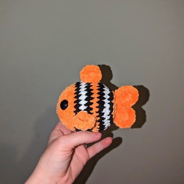 Easy Crochet Clownfish pattern Amigurumi PDF Tutorial - ENGLISH DIY amigurumi pattern - Cute plush clown fish amigurumi - ThePlushyNook