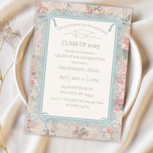 Plantilla de anuncio de graduación con flores vintage, tarjeta rosa y verde salvia, elegante graduada, plantilla de invitación, descarga instantánea editable