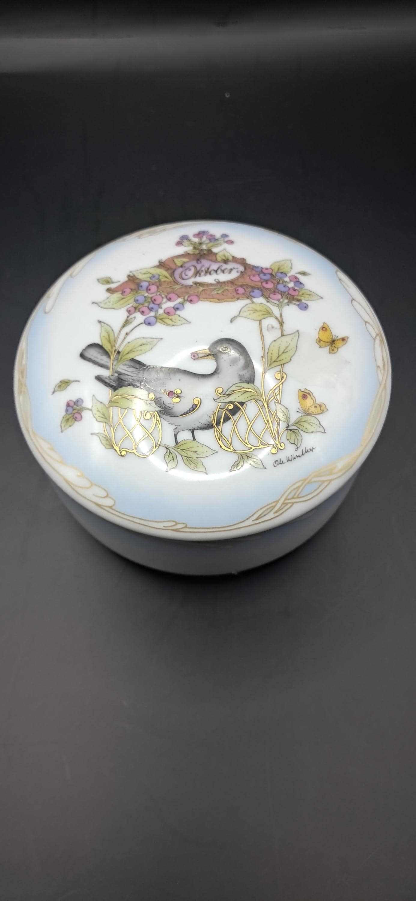 フッチェンロイターボンボニエール フッチェンロイター・ボンボニエール by Ole Winter - Etsy 日本