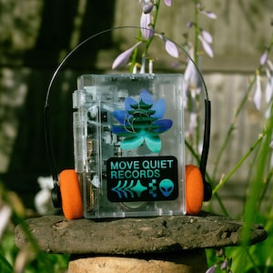 Walkman de casete Templewave (vaporwave, ambiental, alternativa, rock, grunge, retro, tecnología, lo-fi, electrónica y sintetizador)