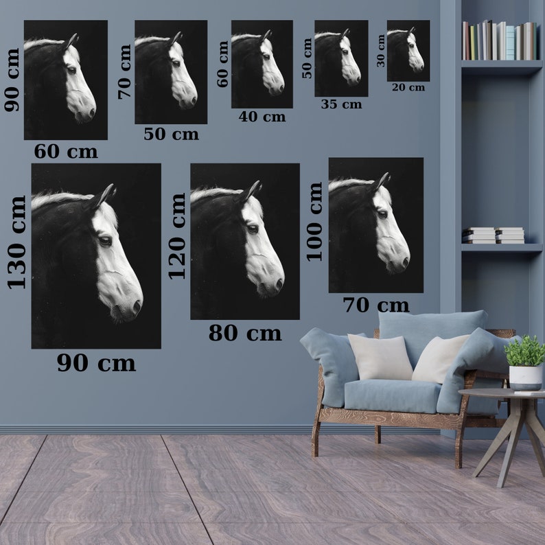 Puede incluir: Una fotograf&iacute;a en blanco y negro de la cabeza de un caballo. El caballo est&aacute; mirando hacia la derecha. La imagen est&aacute; disponible en varios tama&ntilde;os, desde 20 cm x 30 cm hasta 130 cm x 90 cm.