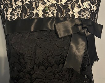 60s vintage little black dress cocktail dress floral lace small medium