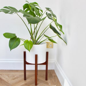 Wooden Plant Pot Stand - Acacia Wood – Mid Century Design – For Indoor and Outdoor - Fits up 30cm Plant Pots - Plant Pot Stand Indoor