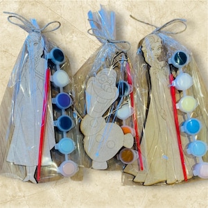 Frozen Party DIY Kit - Paint Your Own Kit - Frozen party bag favour - Frozen Themed Craft Kit - Party Favours - Elsa, Anna & Olaf