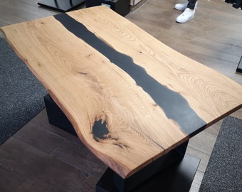 Coffee table epoxy resin wild oak