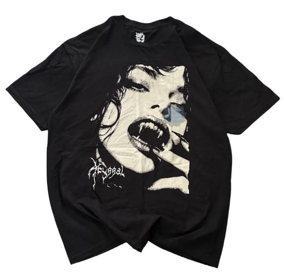 Vampire Girl Shirt Gothic Horror, Y2K Grunge Alternative Dark Occult Satanic Dracula T-shirt