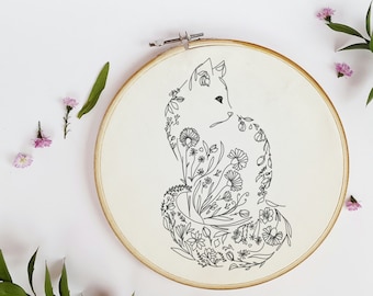 Blommig broderimönster för katt: Silhuettdesign (PDF)
