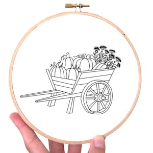 Pompoenhandborduurpatroon, herfstborduurontwerpen, borduurpatroon voor beginners, halloweenpompoen, pompoen in een karretje