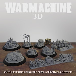 Könnte beinhalten: Eine Sammlung grauer 3D-gedruckter Geländeteile für Tabletop-Spiele, darunter Miniaturstrukturen, Blätter und ein Würfel. Die Texte "WARMACHINE 3D" und "SOUTHERN KRIELS KITHGUARD SR2025 OBJECTIVES & DEFENCES" sind sichtbar.