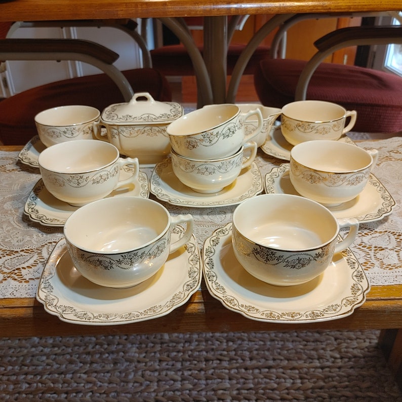 Three Daisies 2 Homer Laughlin Vintage 1930s Coffee Tea Service 87 Free Ship image 1