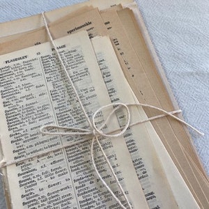 30 Vintage French, Italian, Latin, Spanish book pages -  Junk Journals, paper craft and mixed media