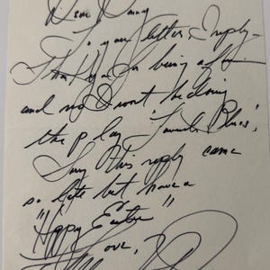 Carta firmada por Mamie Van Doren con 8x10