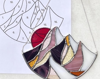 Glasmalerei-Berg-Muster: DIY-Suncatcher-Design für Anfänger (PDF Download)