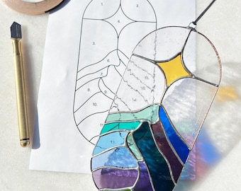 Padrão de vitral de apanhador de sol da montanha: artesanato faça você mesmo (download em PDF)