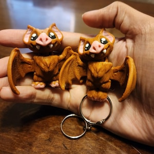 Articulated Baby Bat | Flexible | Cute | Pet | 3D Printed | Fun | Kids | Gift | Animals | Small | Keychain | Fidget | Desk Toy | Office