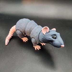Cute Articulated Rat | Rodent | 3D Printed | Wildlife | Fidget | Flexible | Sensory | Detailed | Pet | Kids | Gift | Animals | Desk Toy