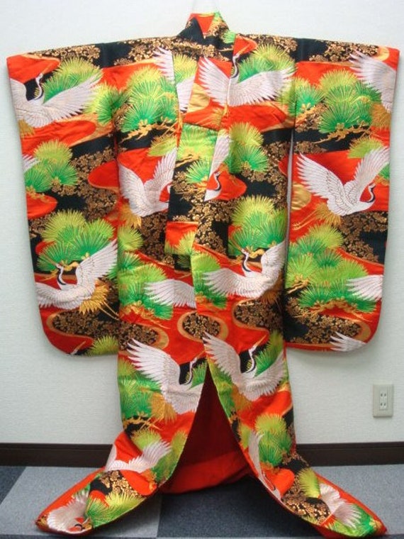 Colorful Japanese Uchikake WEdding Dress| Crane Ki
