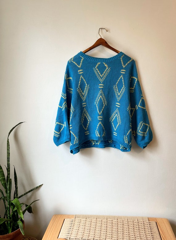 Vintage 1980–1990s vibrant sweater