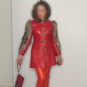 1960s - 1970s Vintage Hooded Orange Leather Fox Jacket Coat. Leather and Fox Fur Sleeve Jacket Hooded Leather Peacoat