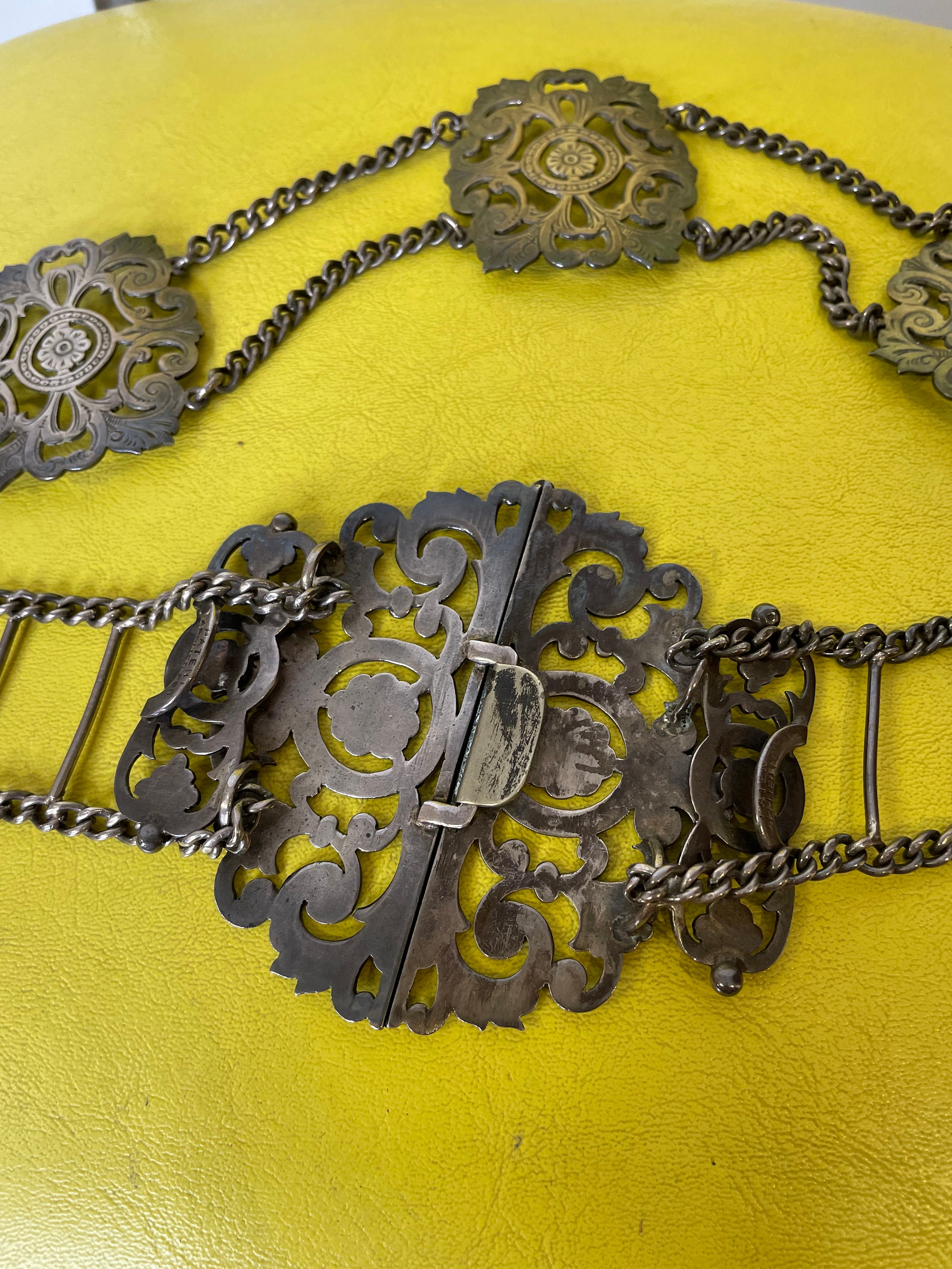 1890s Antique Victorian Engraved Metal Corset Chain Belt  display picture 2