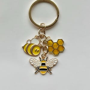 Bee Lover Emaille Schlüsselanhänger Gold Monstera Mom Geschenk Plant Lady Cute Keychain Geschenke für Sie