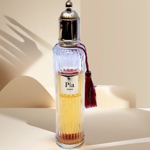 Pia D&#39;Paris Eau de Parfum Spray FRANCE, Vintage Scent, Discontinued perfumes, Pia Fragrantia Secrets, French Perfume, Vintage perfumes