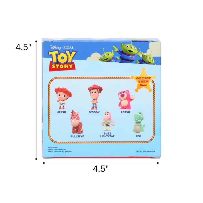 Może przedstawiać: Zestaw kolekcjonerski Toy Story z postaciami Jessie, Woody, Lotso, Bullseye, Buzz Lightyear i Rex. Pudełko ma wymiary 11,4 cm i wyświetla logo Disney Pixar oraz napis "Zbierz je wszystkie!"