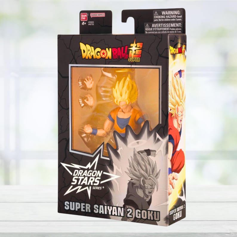 Puede incluir: Una figura de acci&oacute;n de Dragon Ball Super Super Saiyan 2 Goku en una caja negra y gris. La figura tiene el pelo amarillo y un atuendo naranja y azul. La caja presenta el logotipo de Dragon Ball Super y el texto "Dragon Stars Series".