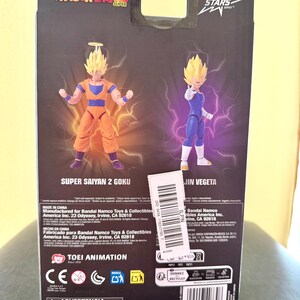 Puede incluir: Empaque de figuras de acci&oacute;n de Dragon Ball Super con Super Saiyan 2 Goku y Jin Vegeta. Las figuras se muestran con efectos de energ&iacute;a din&aacute;micos. El empaque incluye el logotipo de la serie Dragon Stars y la marca Toei Animation.