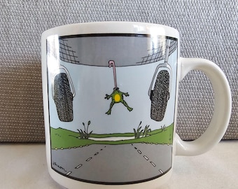 The Far Side Vintage Coffee Mug Frog Hanging on Airplane Bottom Gary Larson