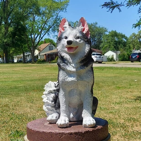 Lachende Husky Puppy handgemaakt om uw tuin of huis er mooier uit te laten zien Hond tuinbeeld Huisdier gedenkteken Husky minnaar cadeau Tuinkunst