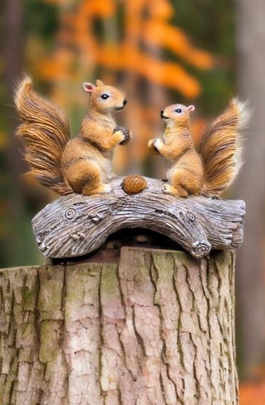 Squirrels family Solar Squirrel Light – Outdoor Garden Decor, Flickering LED Woodland Statue Home gift photo 2