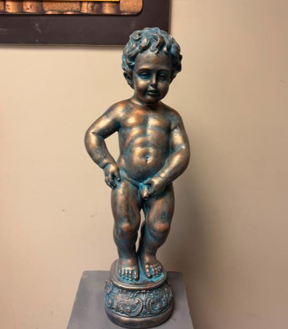 24" Manneken Pis Fountain – Classic Pond Spitter Concrete Garden Water Feature photo 2