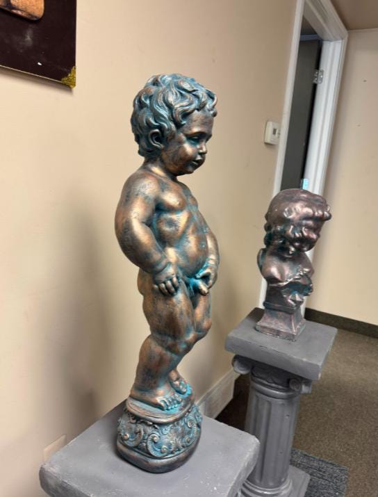 24" Manneken Pis Fountain – Classic Pond Spitter Concrete Garden Water Feature photo 6