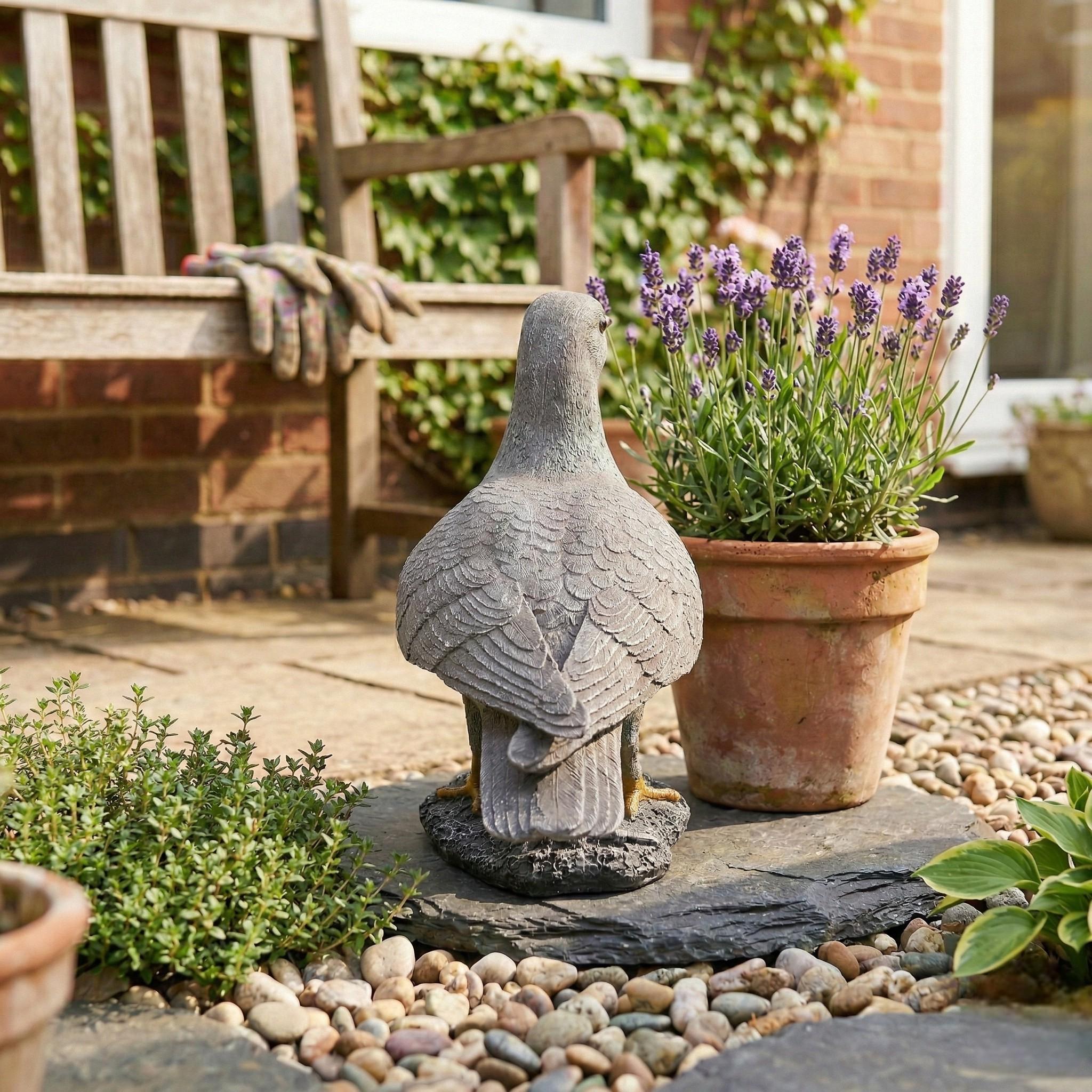 Realistic Pigeon Statue – Solid Concrete Garden Bird Sculpture, Memorial Art photo 4