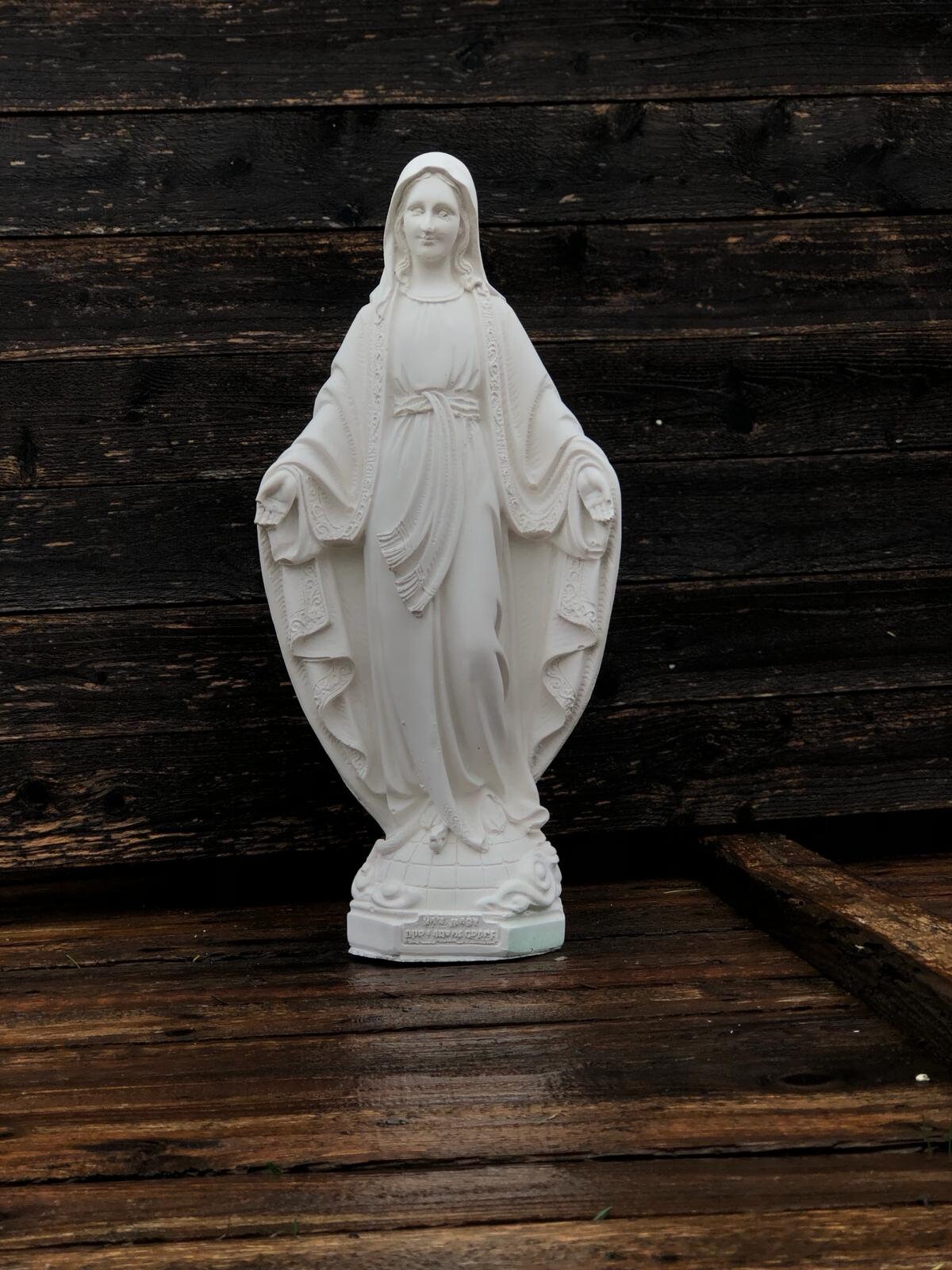 20" Hand-Painted Concrete Virgin Mary Statue, Hail Mary Our Lady of Grace photo 9