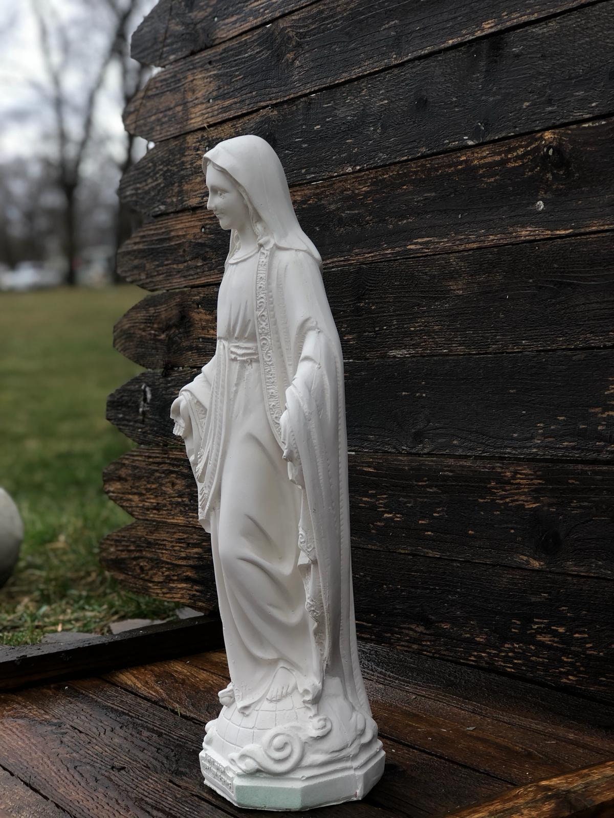 20" Hand-Painted Concrete Virgin Mary Statue, Hail Mary Our Lady of Grace photo 10