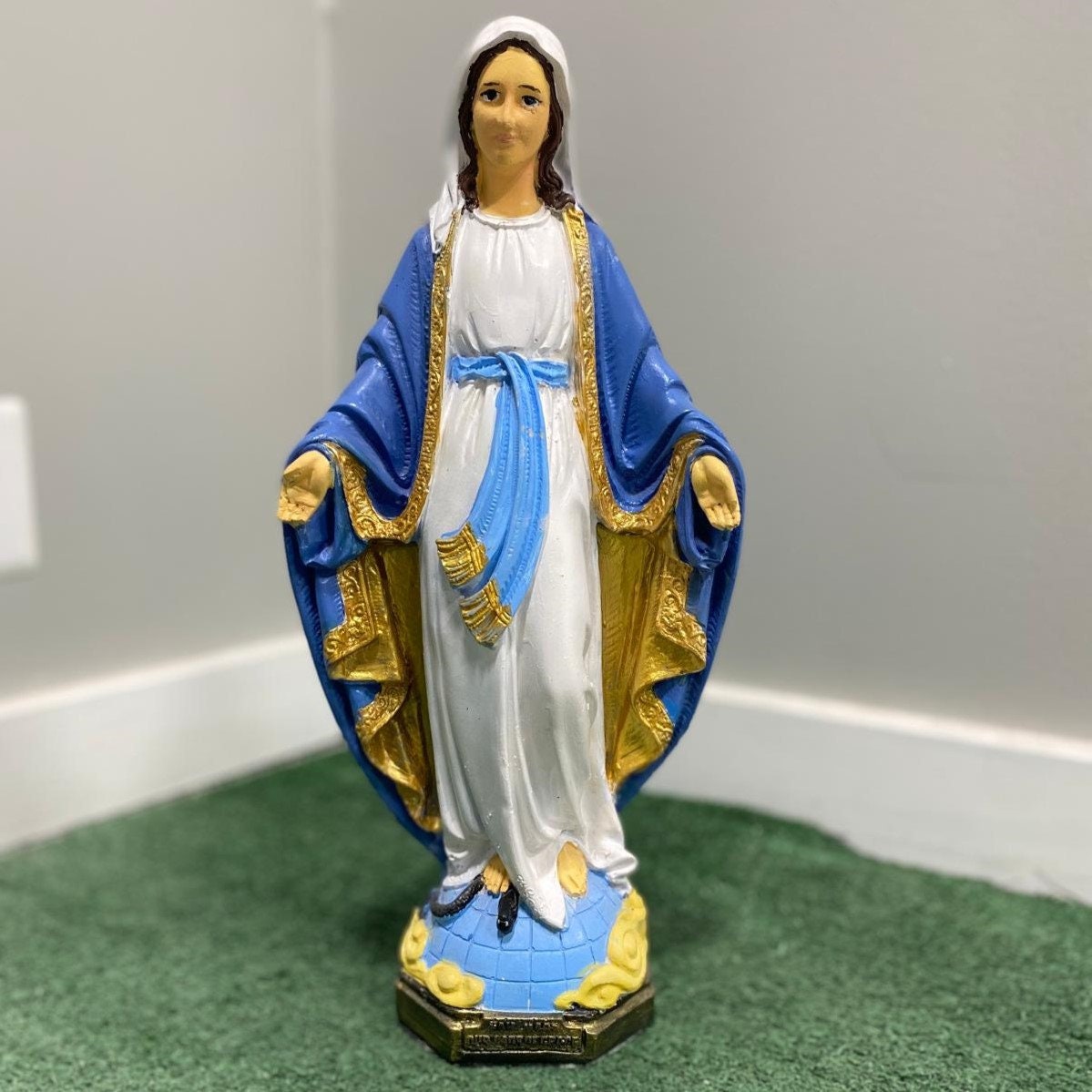 20" Hand-Painted Concrete Virgin Mary Statue, Hail Mary Our Lady of Grace photo 3