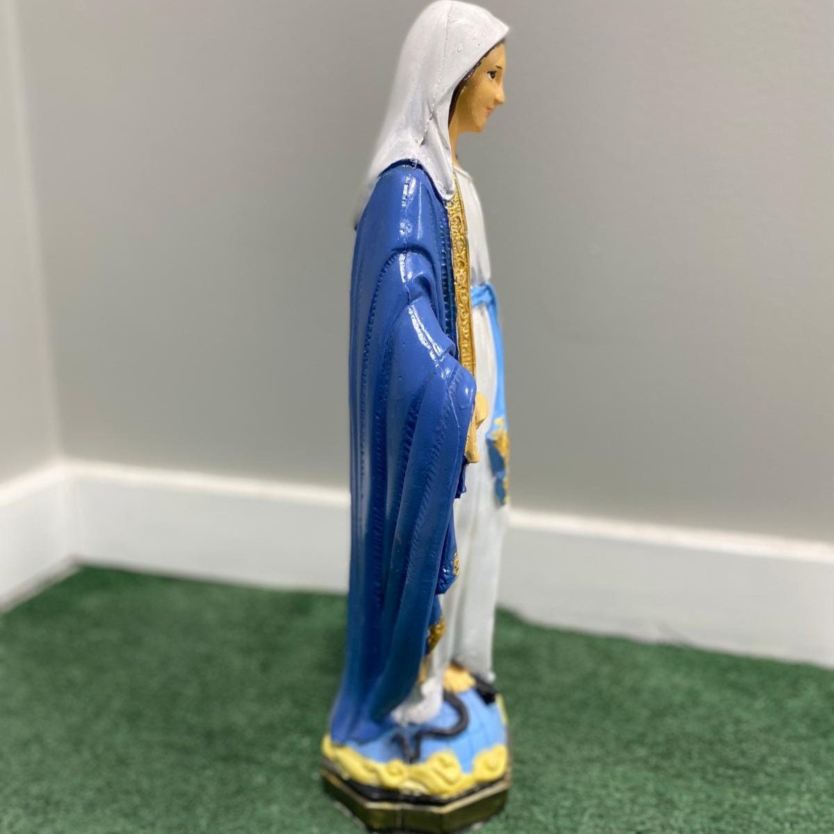 20" Hand-Painted Concrete Virgin Mary Statue, Hail Mary Our Lady of Grace photo 8