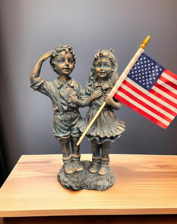 Patriotic Siblings Statue – Polyresin American Flag Garden Decor photo 3