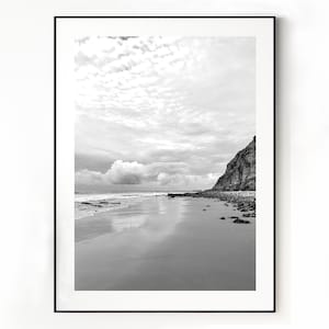 Fotografía de playa en blanco y negro Descarga digital Arte de pared costera en blanco y negro Descarga instantánea Impresión de playa de arena Arte digital Cartel del océano