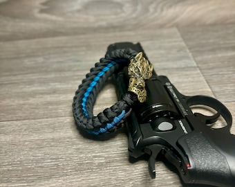 Handmade Paracord Bracelet: Brass Wolf Head Shackle, Military Grade