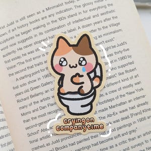 Crying on Company Time-sticker | Waterdicht | Kaktoilet verdrietig grappig schattig lapjeskat kattenliefhebber cadeau | Bujo en journaling | Scrapbooken