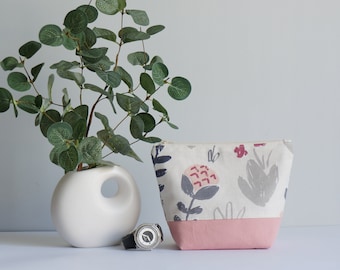 PINKY toiletry bag with FLOWERS